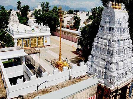 Taxi in Tirupati Kodandaramaswamy Temple